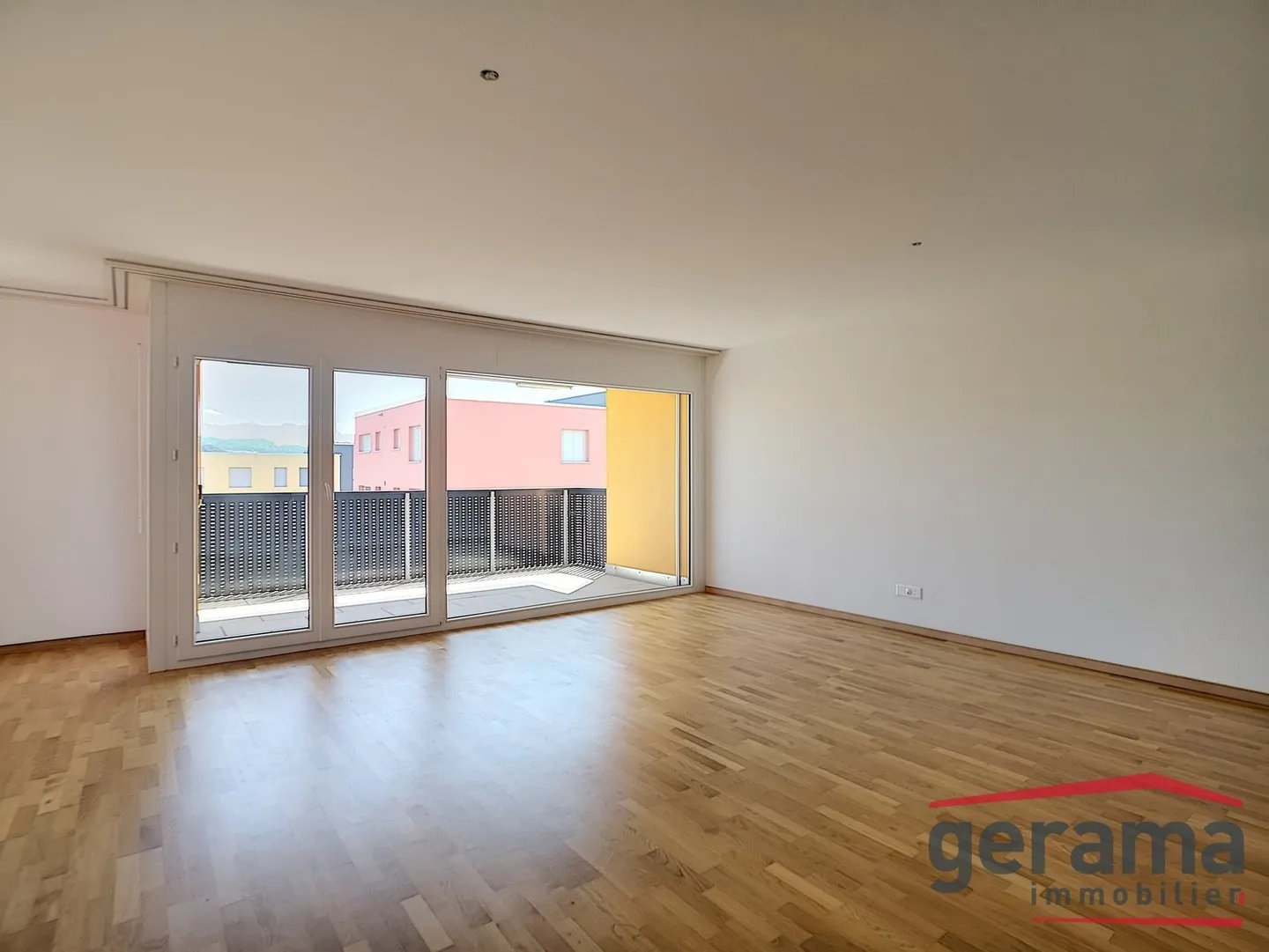 Bella appartamento di 5.5 stanze a Wünnewil! - Foto 2 di 9