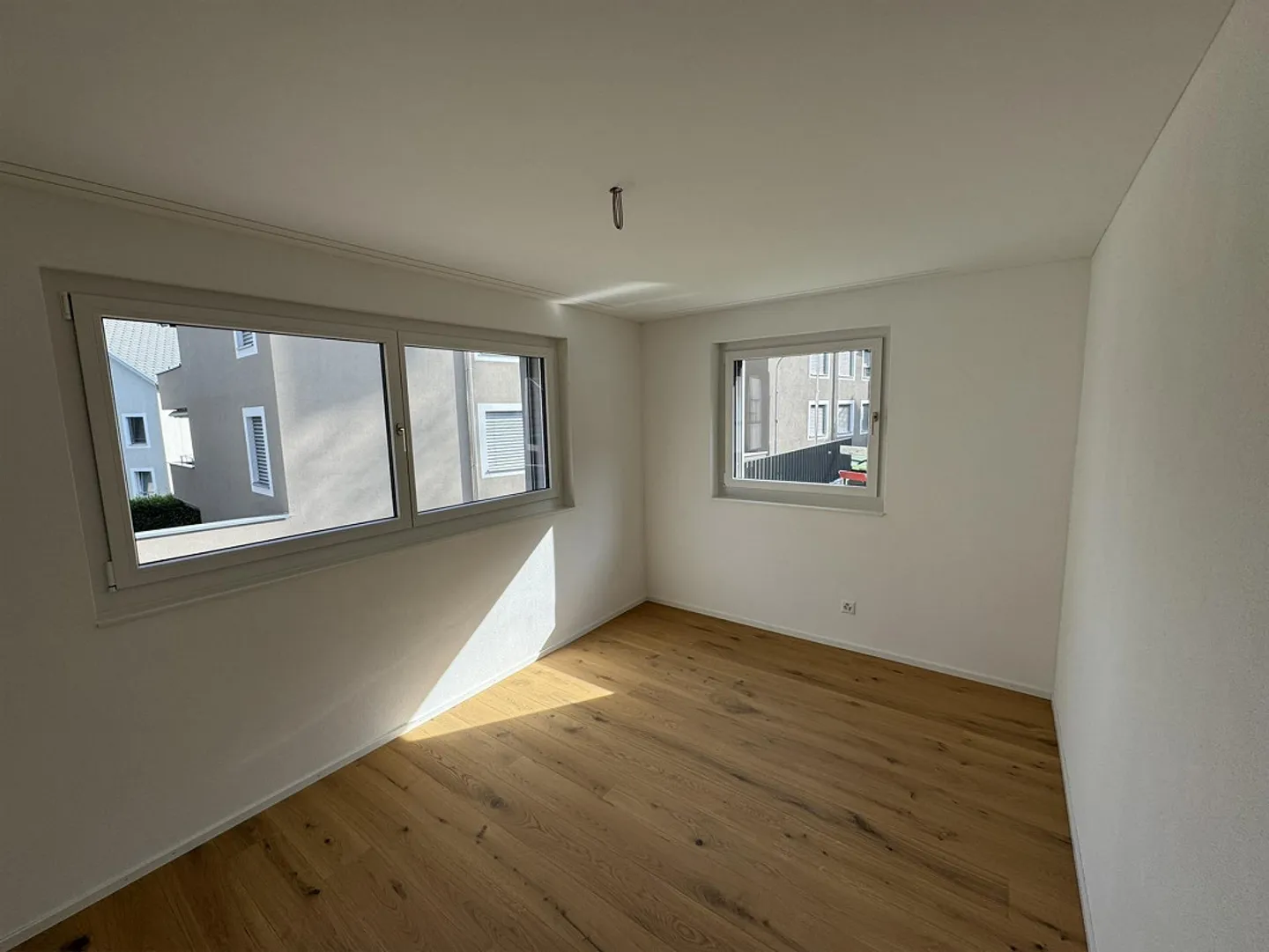 Neubau / 4.5-Zi.-Wohnung Erdgeschoss - Foto 9 von 17