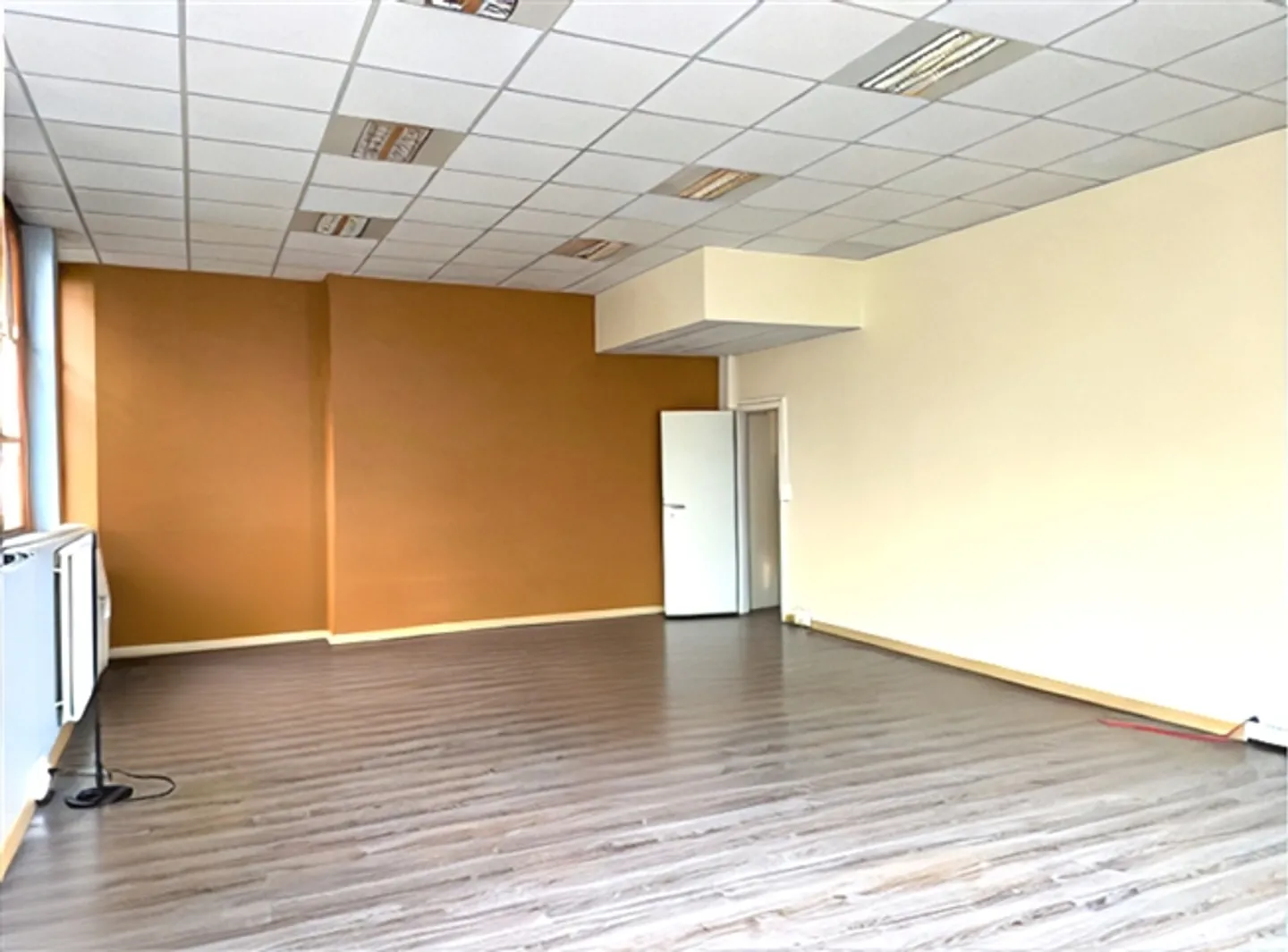 «Moderne Geschäftsräume in Chêne-Bourg zum Verkauf für Investor» - Photo 5 sur 8