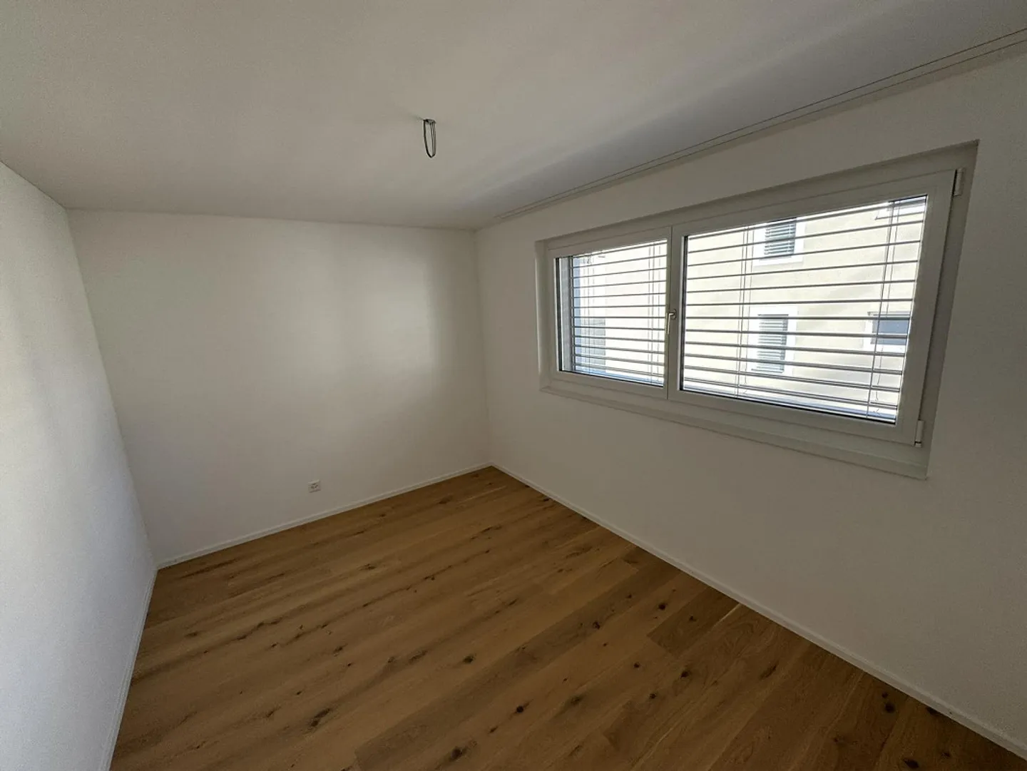 Neubau / 4.5-Zi.-Wohnung Erdgeschoss - Foto 10 von 17