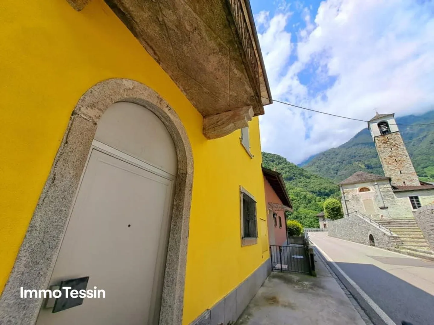 Unique property at Verzasca reservoir with huge potential... - Photo 12 of 13