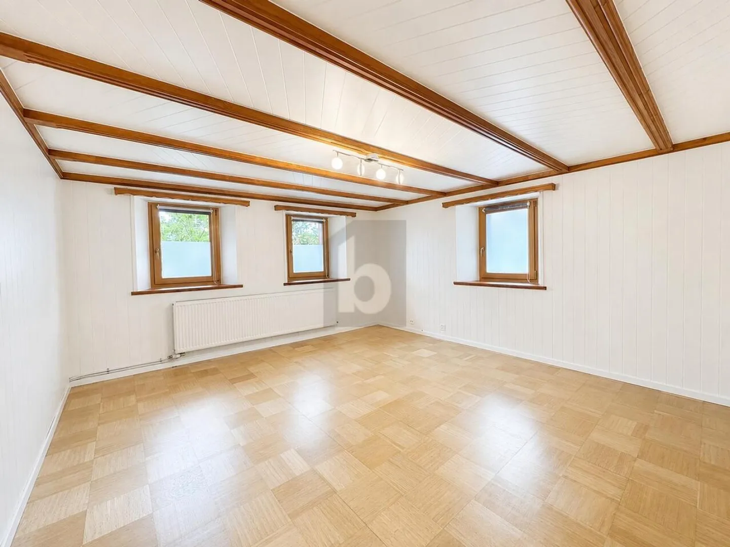 Appartement Charmant avec Terrasse - Photo 3 sur 6