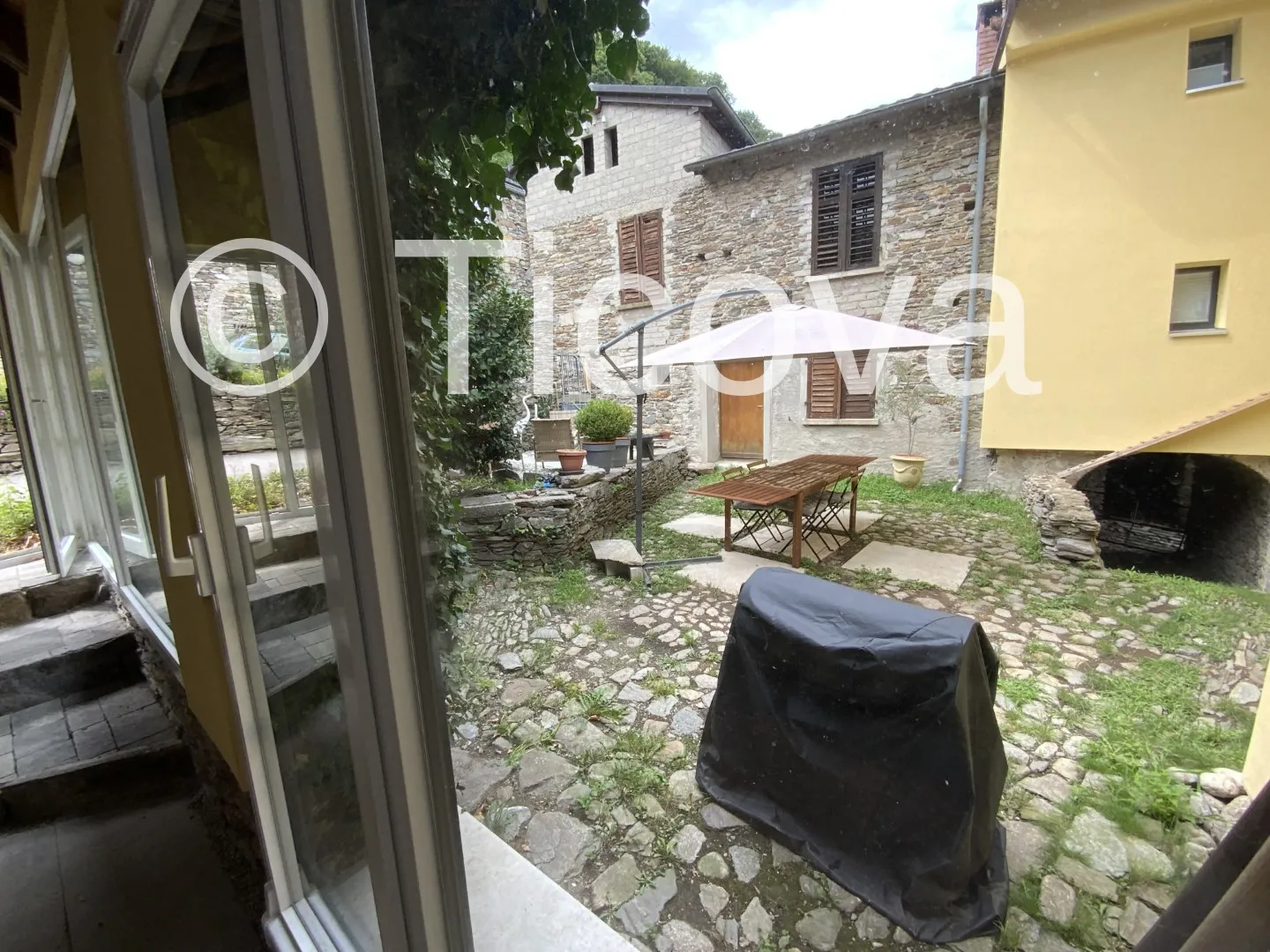 Modern Duplex Apartment in Rivera - Photo 14 of 15