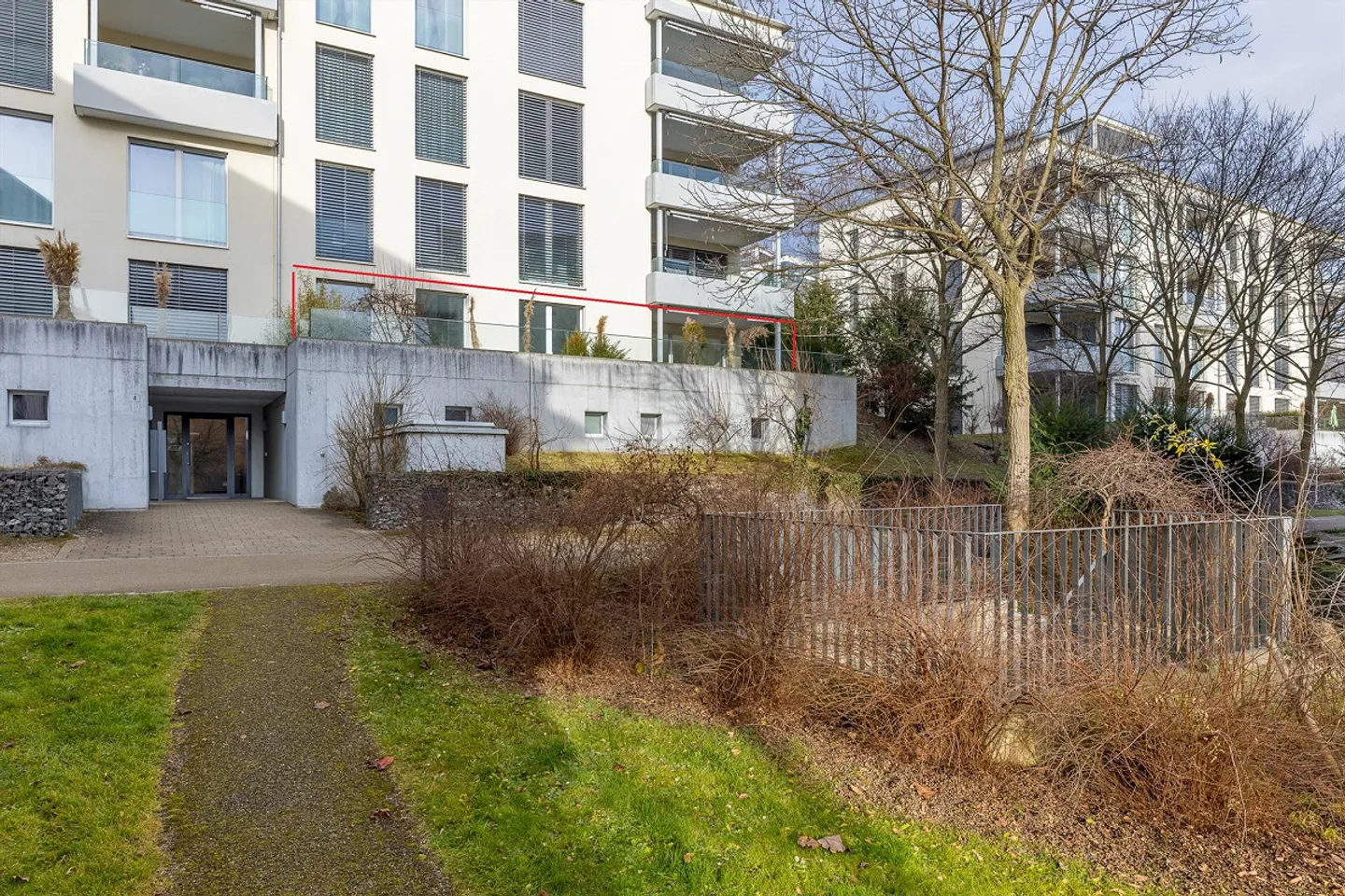 Living with Style, Comfort, and Sustainability - Photo 3 of 16