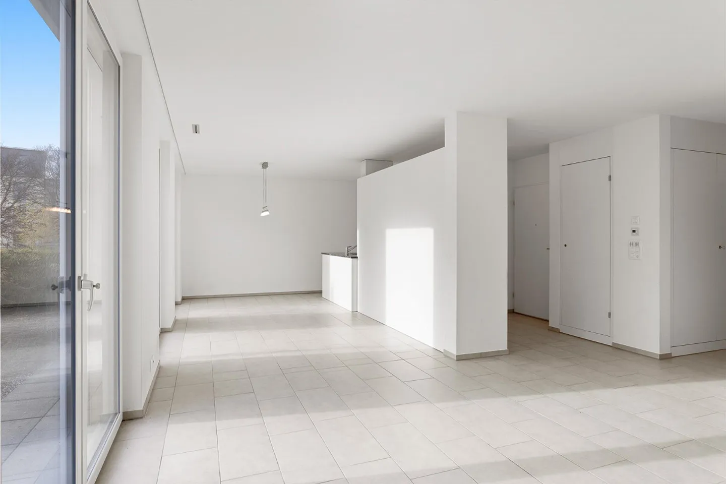 Living with Style, Comfort, and Sustainability - Photo 5 of 16