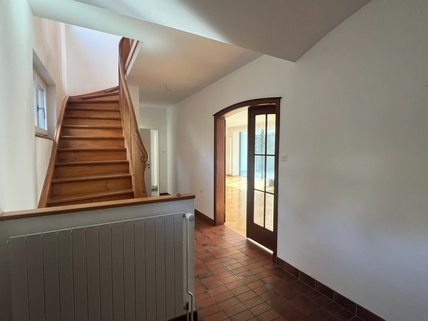 Charming single-family home with panoramic views and garden in prime location - Photo 7 of 13