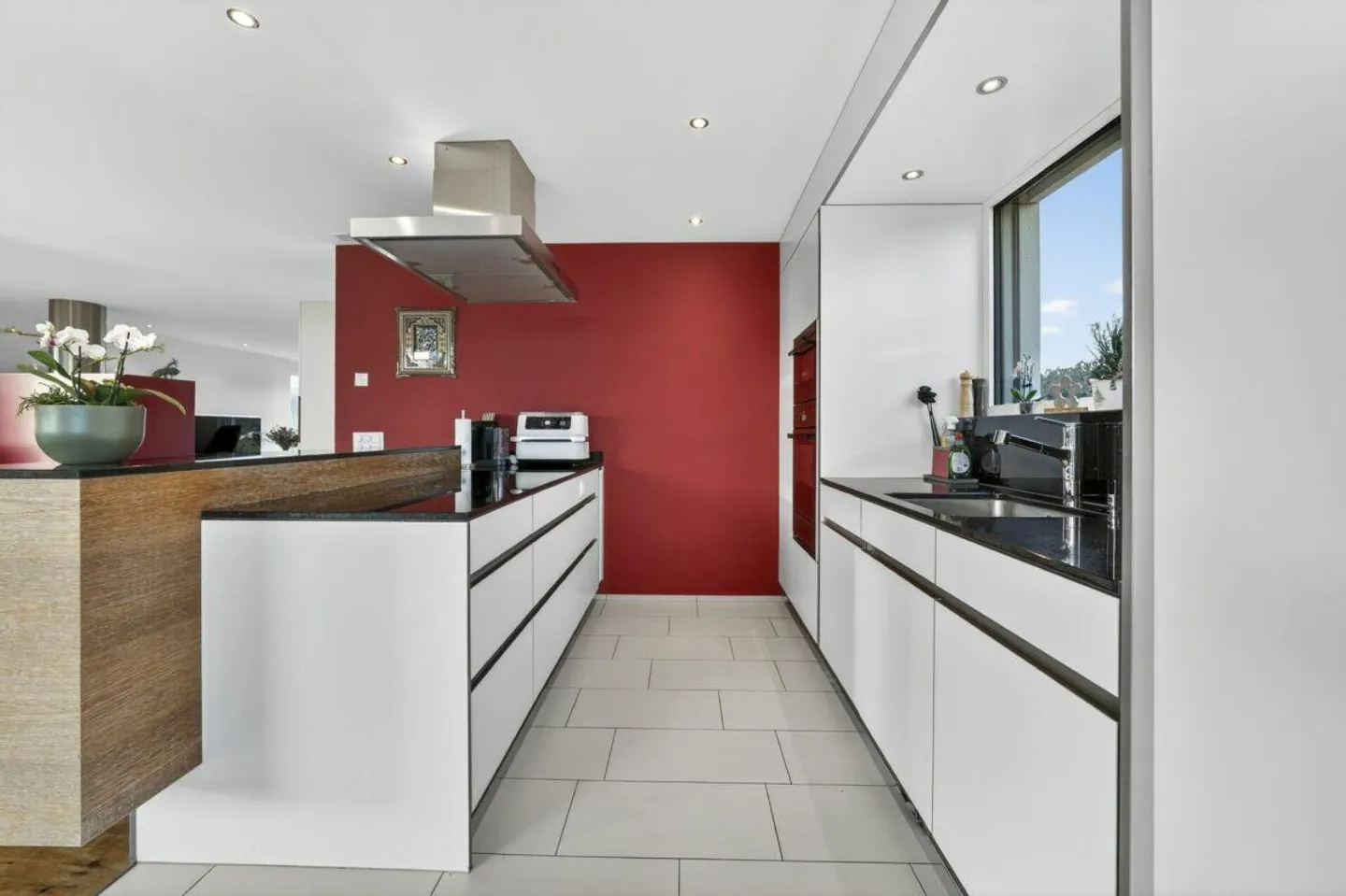 Arrive, breathe, feel at home - Living with comfort, view un... - Photo 13 of 30