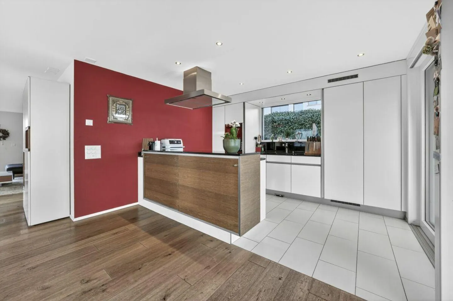 Arrive, breathe, feel at home - Living with comfort, view un... - Photo 17 of 30