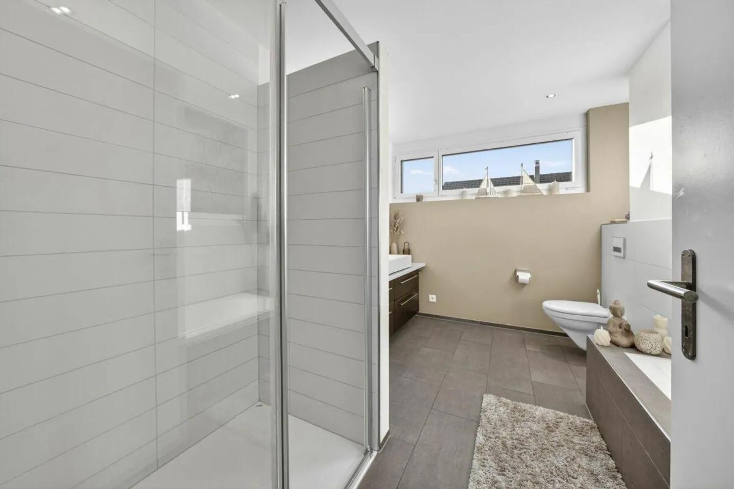 Arrive, breathe, feel at home - Living with comfort, view un... - Photo 28 of 30