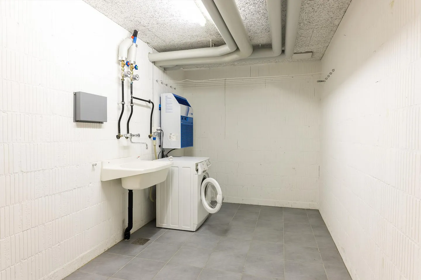 Living with Style, Comfort, and Sustainability - Photo 16 of 16