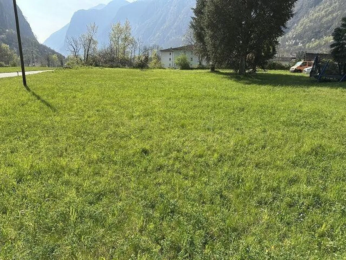 Building land of 2711 m2 in the construction zone R3 / building land of 2711... - Photo 4 of 11