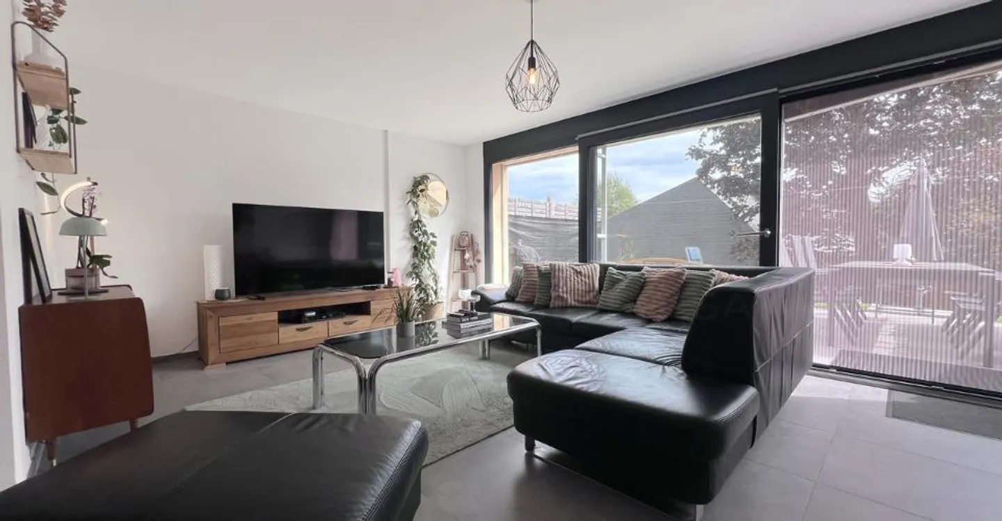Casa a schiera contemporanea di 4,5 locali - Foto 1 di 11