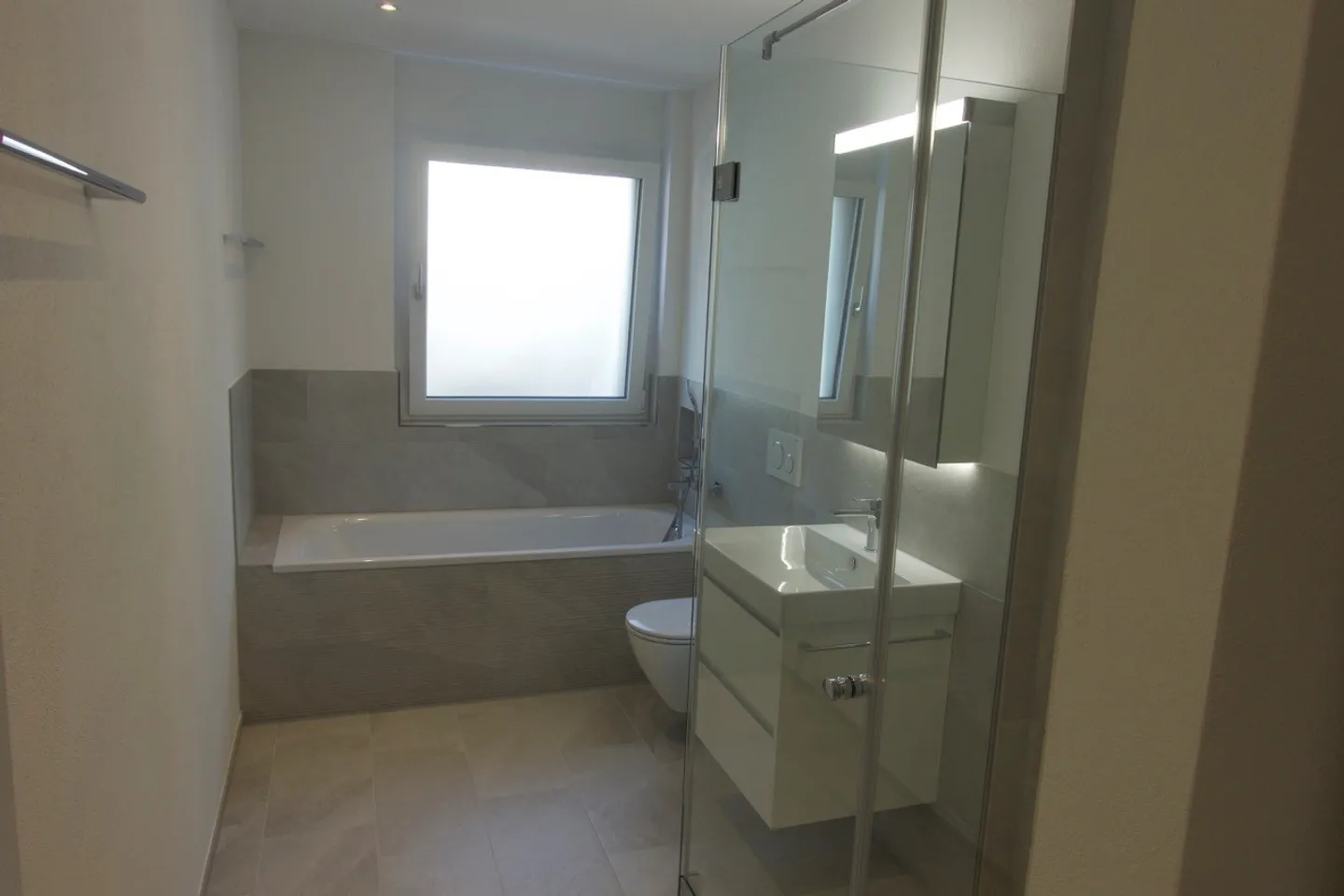 2.5-Zimmer-Neubauwohnung im Zentrum von Niederurnen - Foto 10 von 10