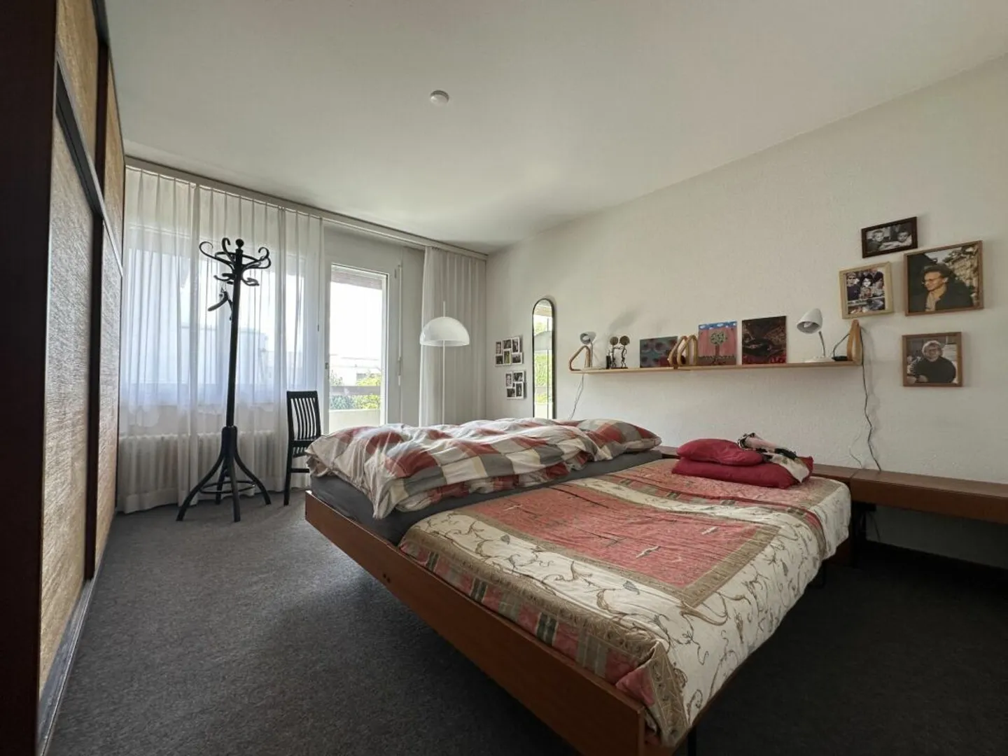 Charming semi-detached house in a preferred residential area - Photo 10 of 15