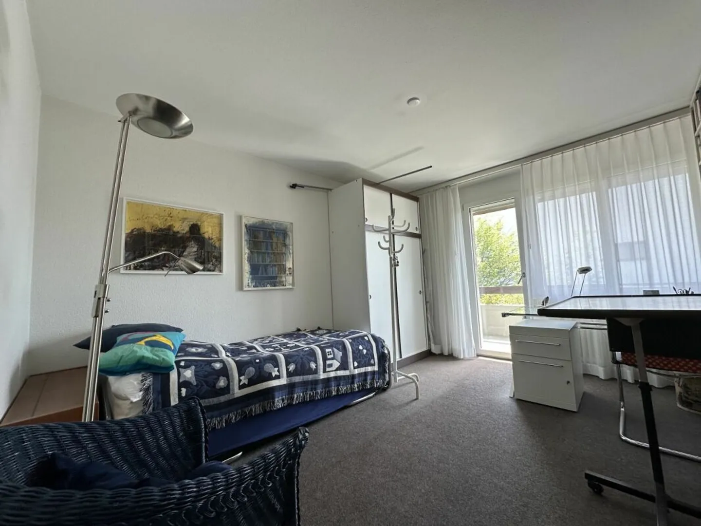 Charming semi-detached house in a preferred residential area - Photo 11 of 15