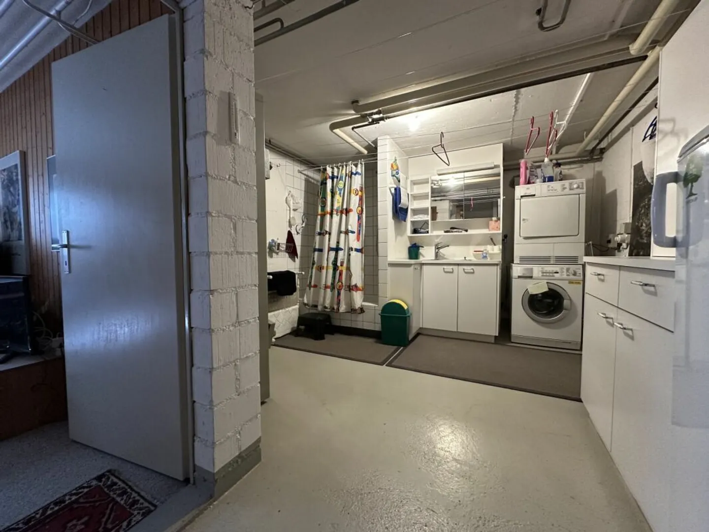 Charming semi-detached house in a preferred residential area - Photo 15 of 15