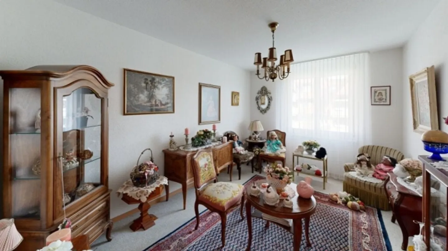 Spacious 5.5-room apartment with 3 balconies in Thun - Photo 6 of 11