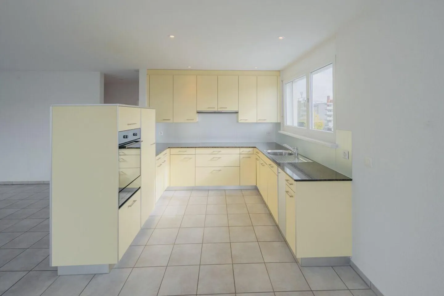 Modern 4½-room apartment with many extras - Photo 4 of 17