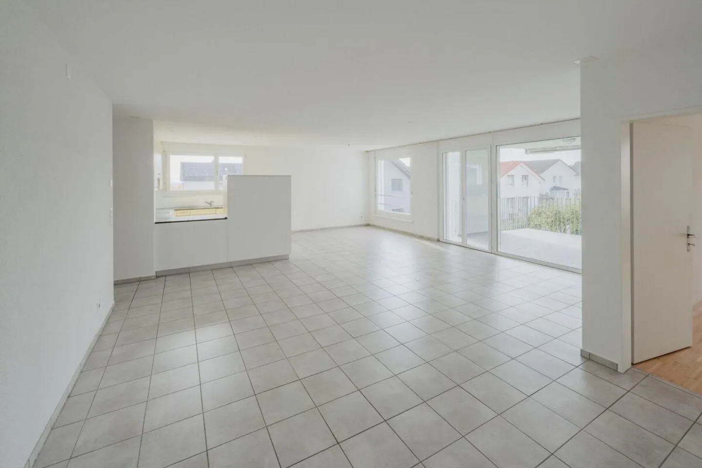 Modern 4½-room apartment with many extras - Photo 3 of 17