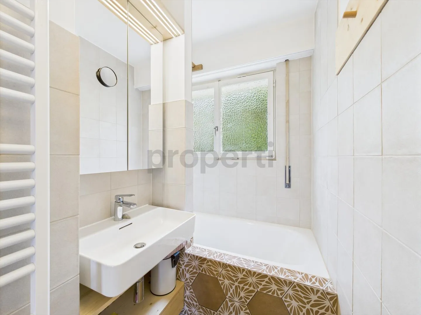 Helles 3,5-Zimmer-Apartment mit atemberaubendem Seeblick in Chexbres - Foto 8 von 13
