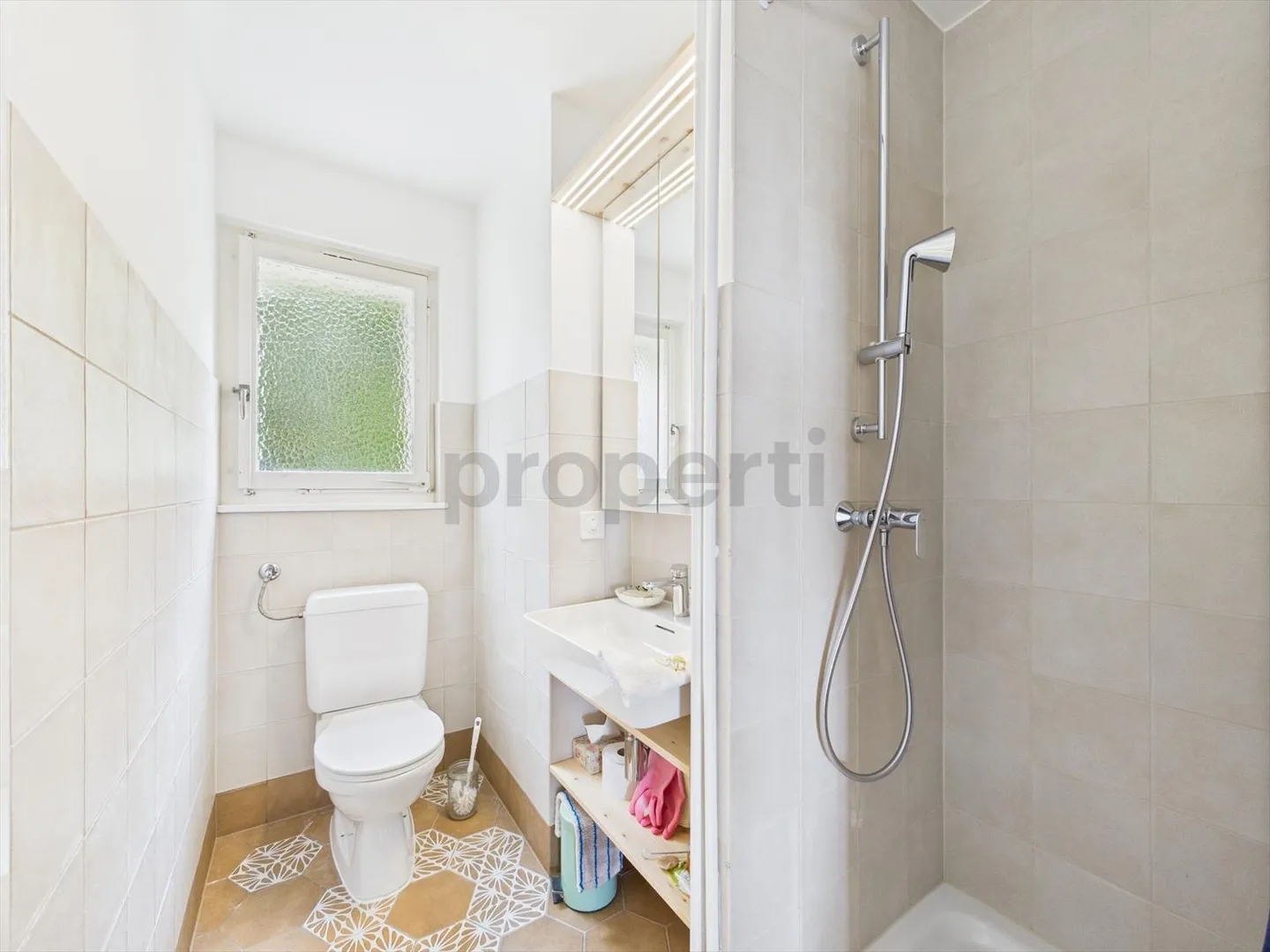 Helles 3,5-Zimmer-Apartment mit atemberaubendem Seeblick in Chexbres - Foto 9 von 13