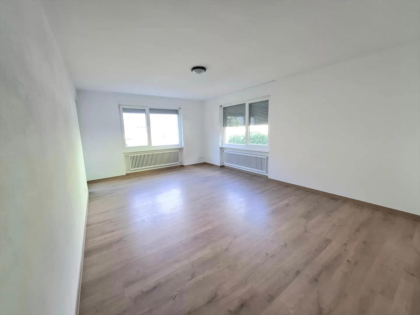 Helles und geräumiges Apartment mit 3,5 Zimmern in Castione, Kanton TI - Foto 7 von 13