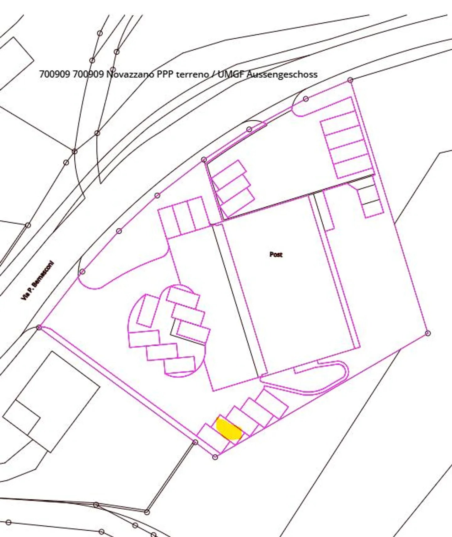 Outdoor parking, covered by a roof - Photo 2 of 2