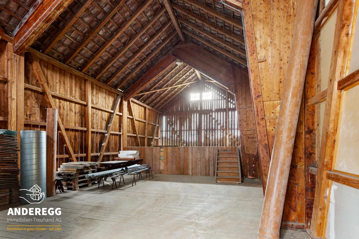 3 plots with building land, barn and 2 multi-family houses - Photo 5 of 13
