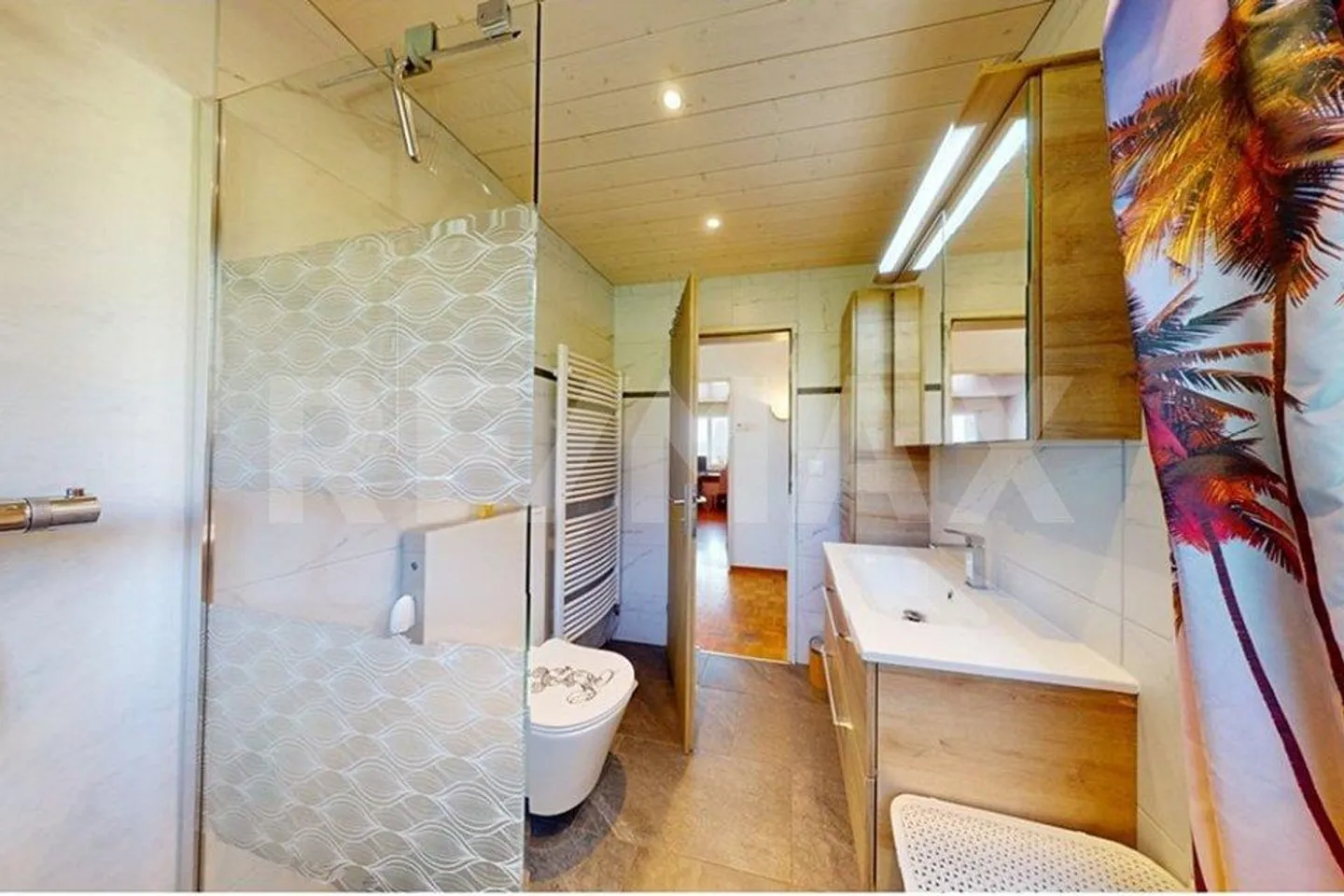 House with 5 rooms - Photo 11 of 13