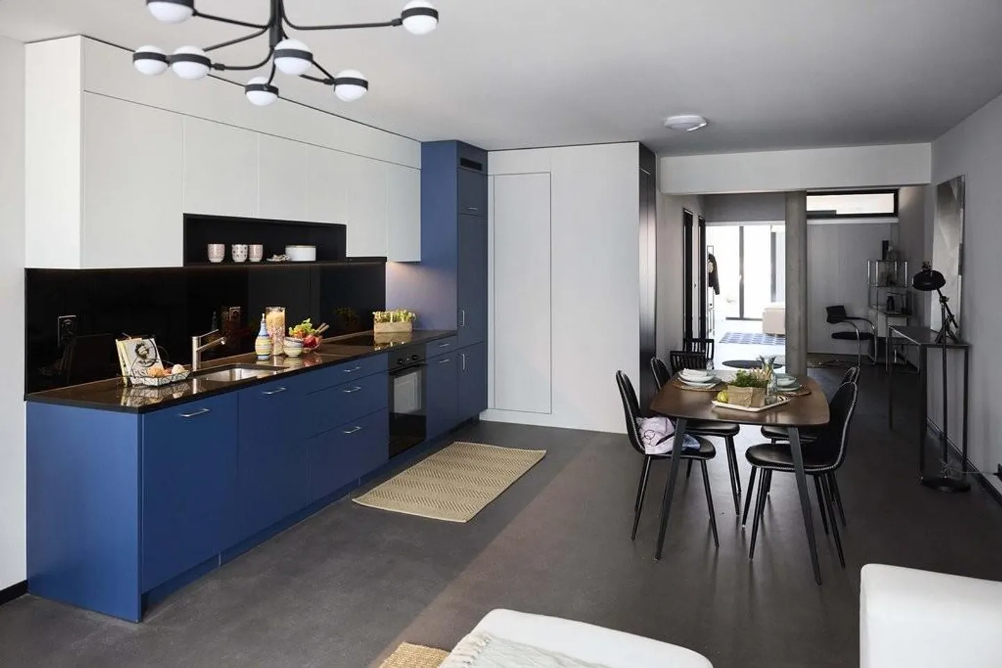 Oasi di benessere: Trasferisciti in un moderno appartamento di 2,5 stanze in una posizione privilegiata - Foto 1 di 7