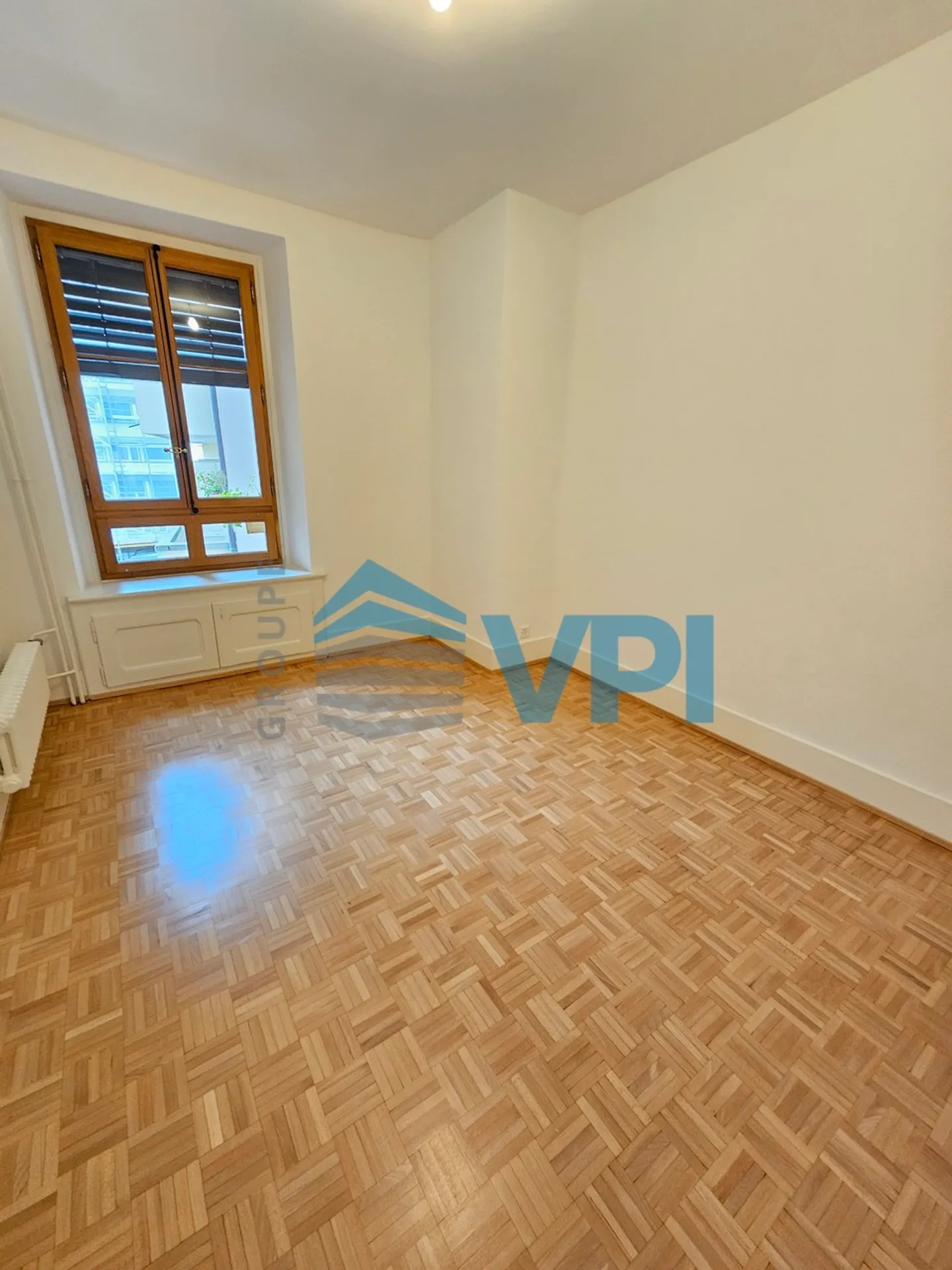 Eaux-Vives - Incantevole appartamento 3 stanze con passaggio - Foto 6 di 12