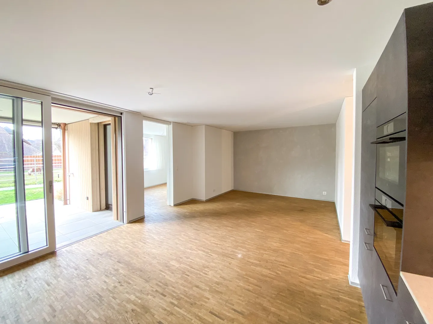 Belle appartement de 3,5 pièces au rez-de-chaussée adjacent à la zone agricole - Photo 4 sur 8