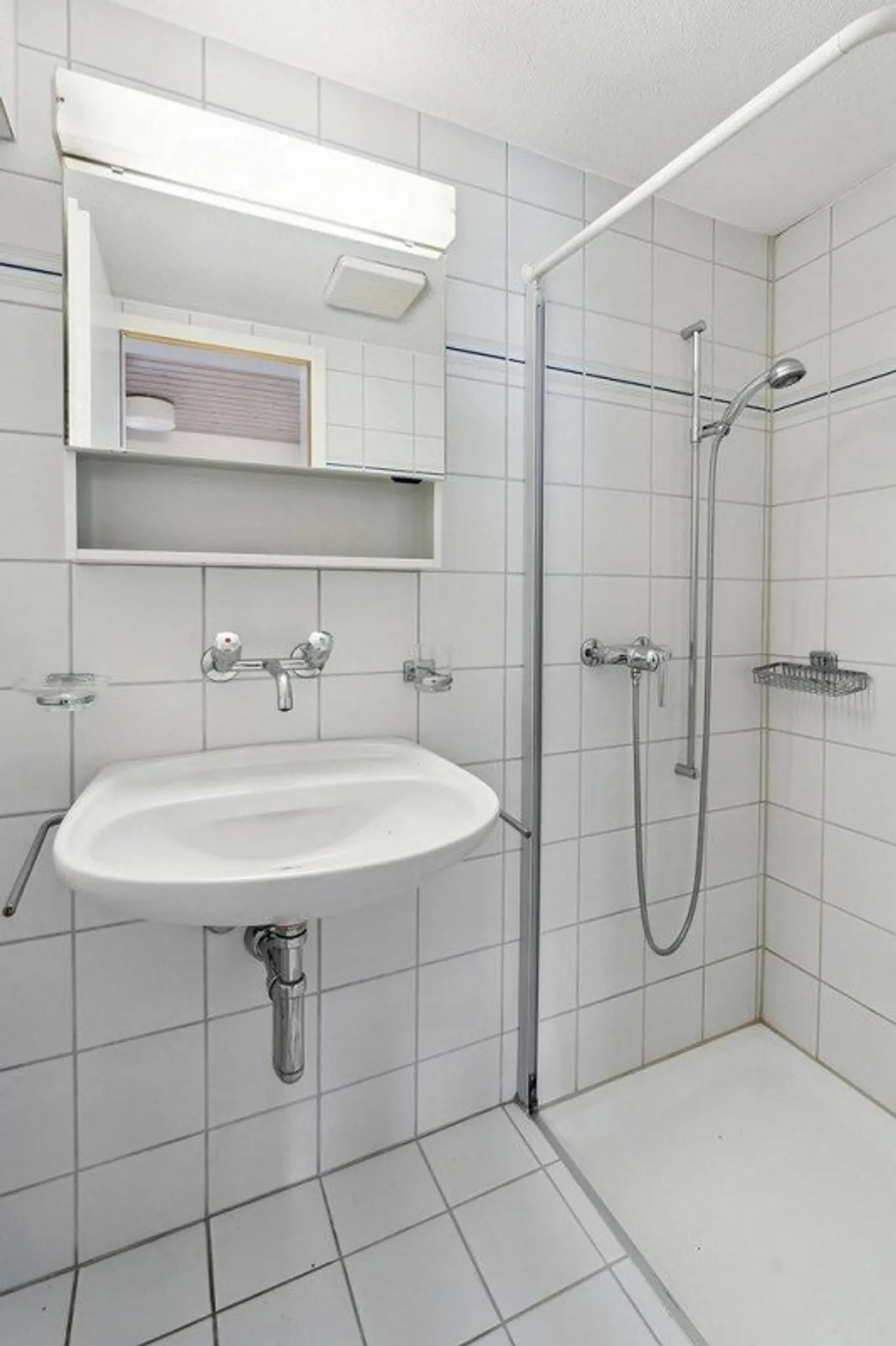 Appartement Studio Central près de la Gare - Photo 2 sur 3