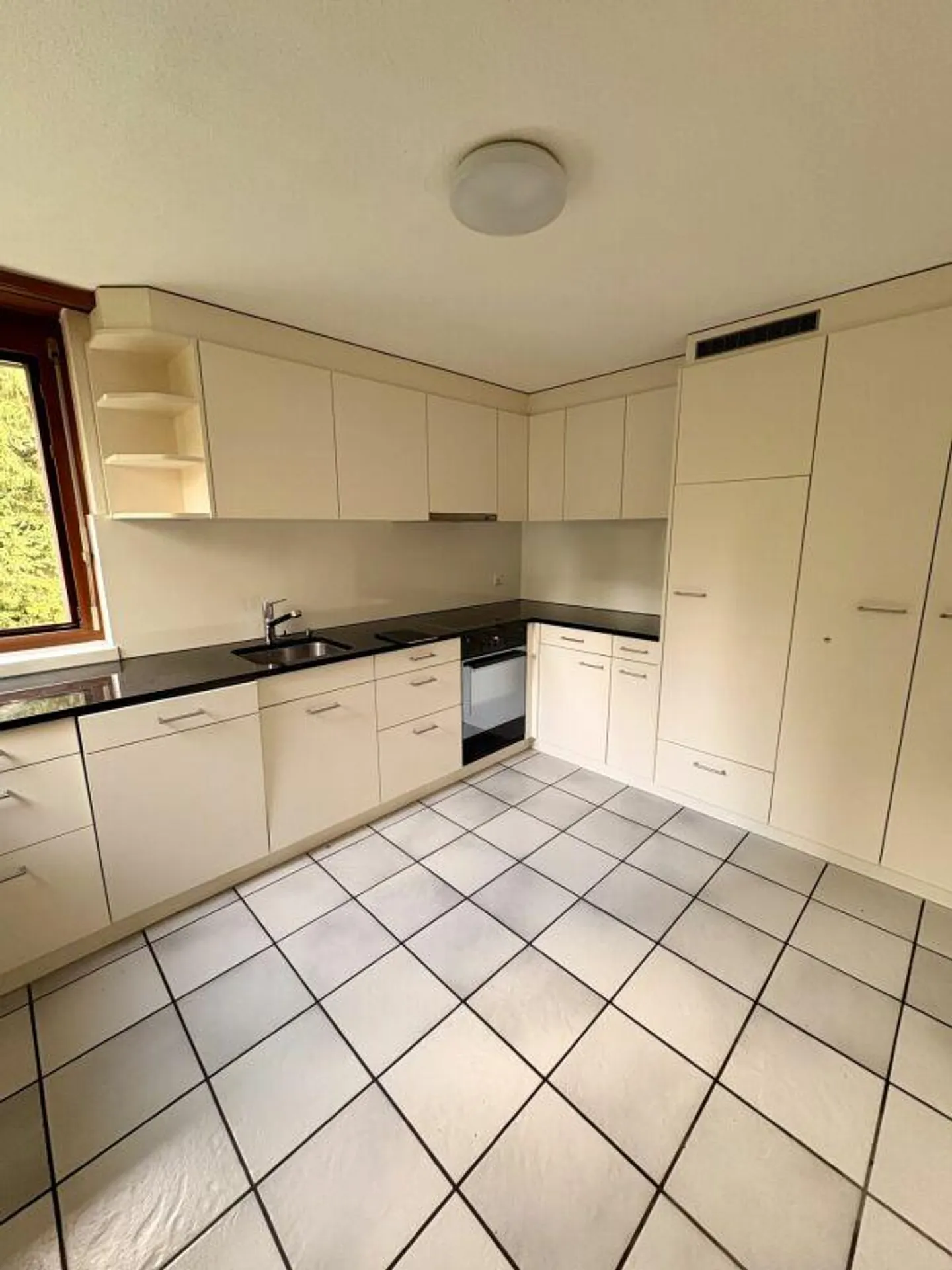 Stunning Maisonette Apartment - Photo 2 of 18