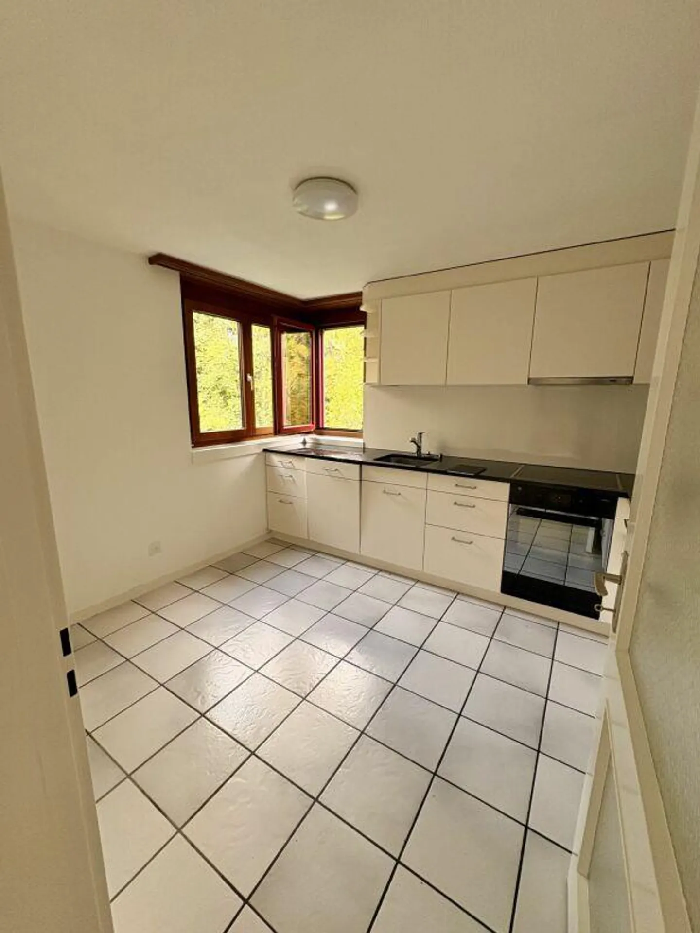Stunning Maisonette Apartment - Photo 3 of 18