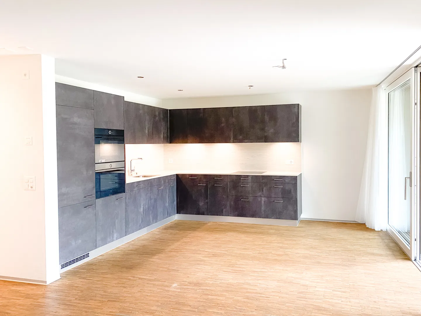 Belle appartement de 3,5 pièces au rez-de-chaussée adjacent à la zone agricole - Photo 5 sur 8