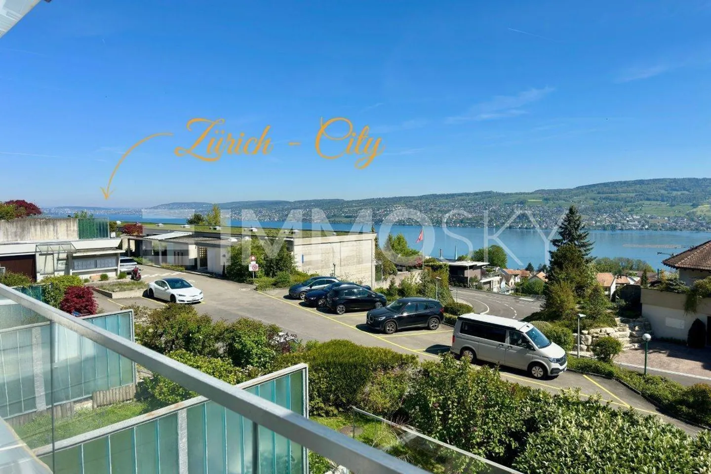 Ihr neues Zuhause mit Panoramasicht von Zürich bis in die Alpen - Photo 2 of 5