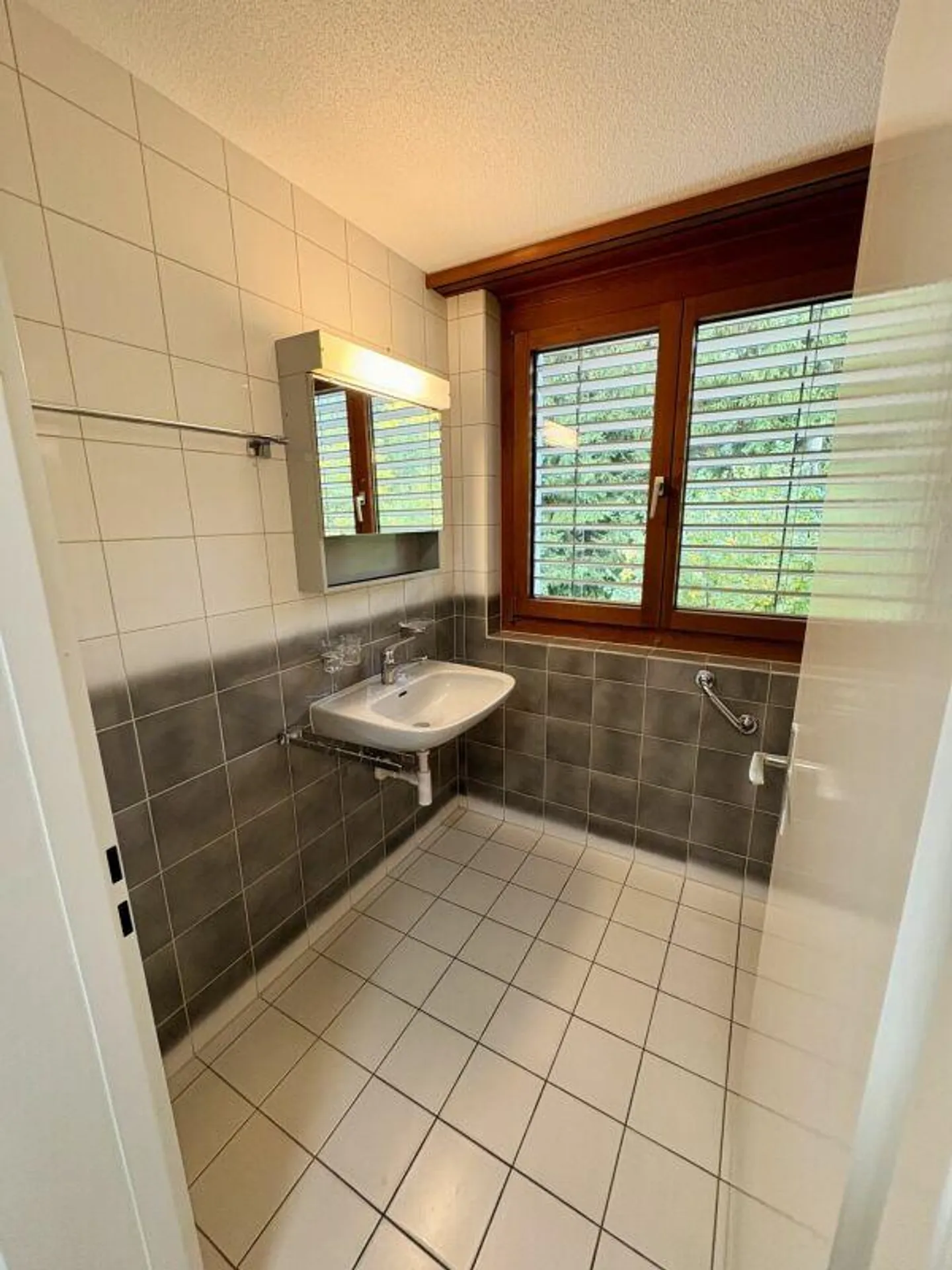 Stunning Maisonette Apartment - Photo 14 of 18