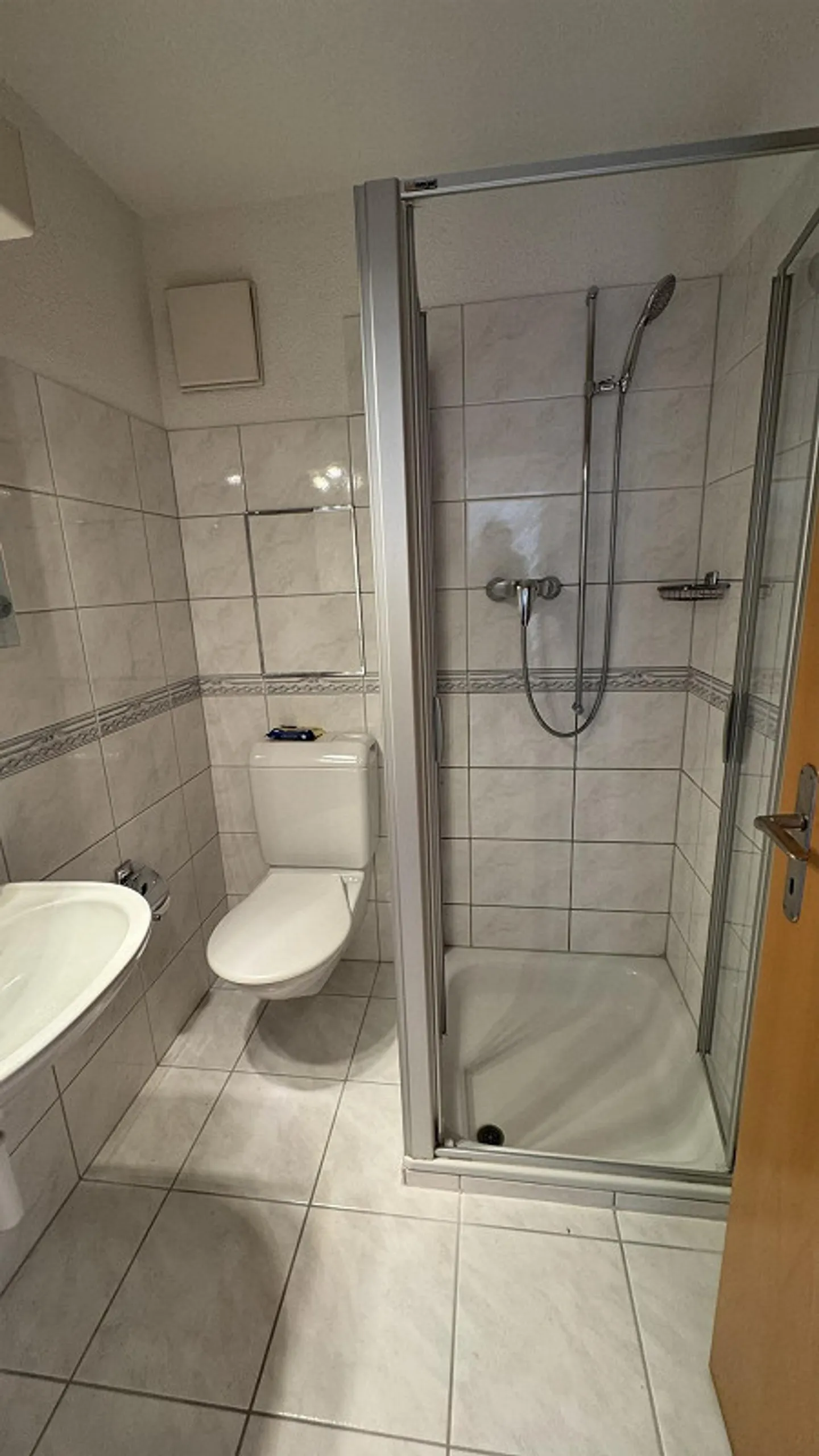 Ampio e affascinante appartamento mansardato di 4,5 stanze in posizione centrale - Foto 8 di 10