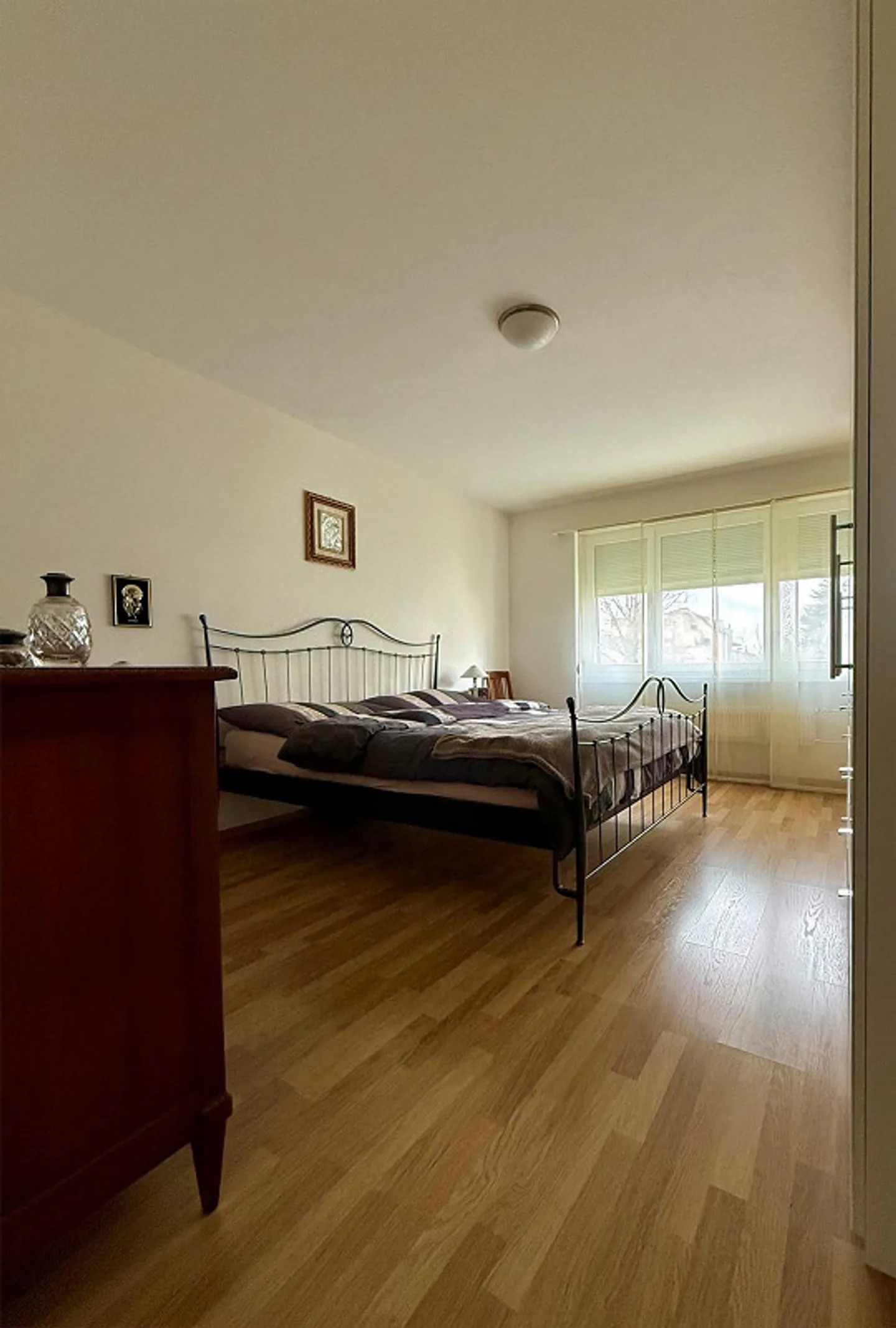 Zentral gelegene 4-Zimmer Wohnung zu vermieten - Foto 2 von 7