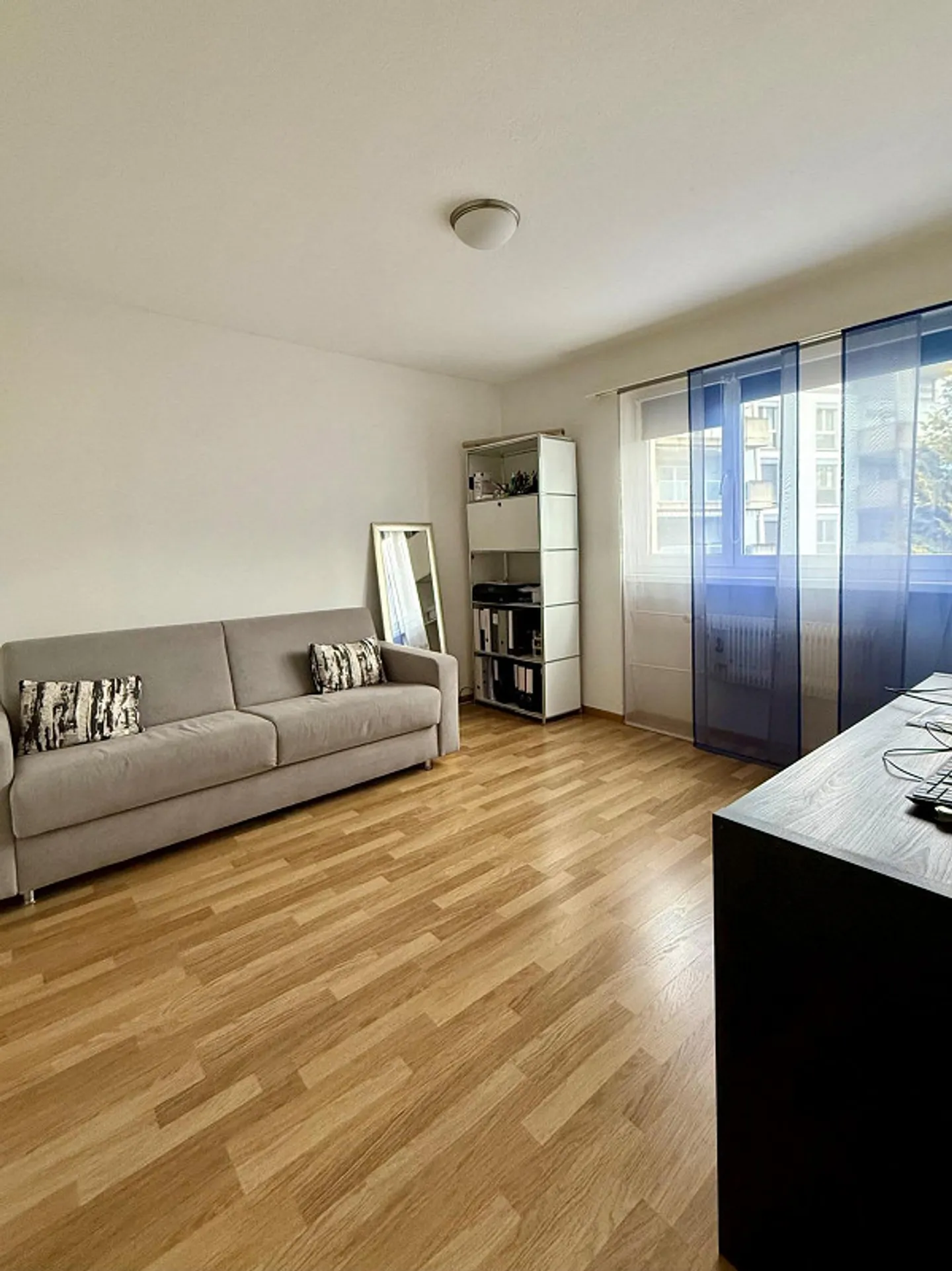 Zentral gelegene 4-Zimmer Wohnung zu vermieten - Foto 3 von 7