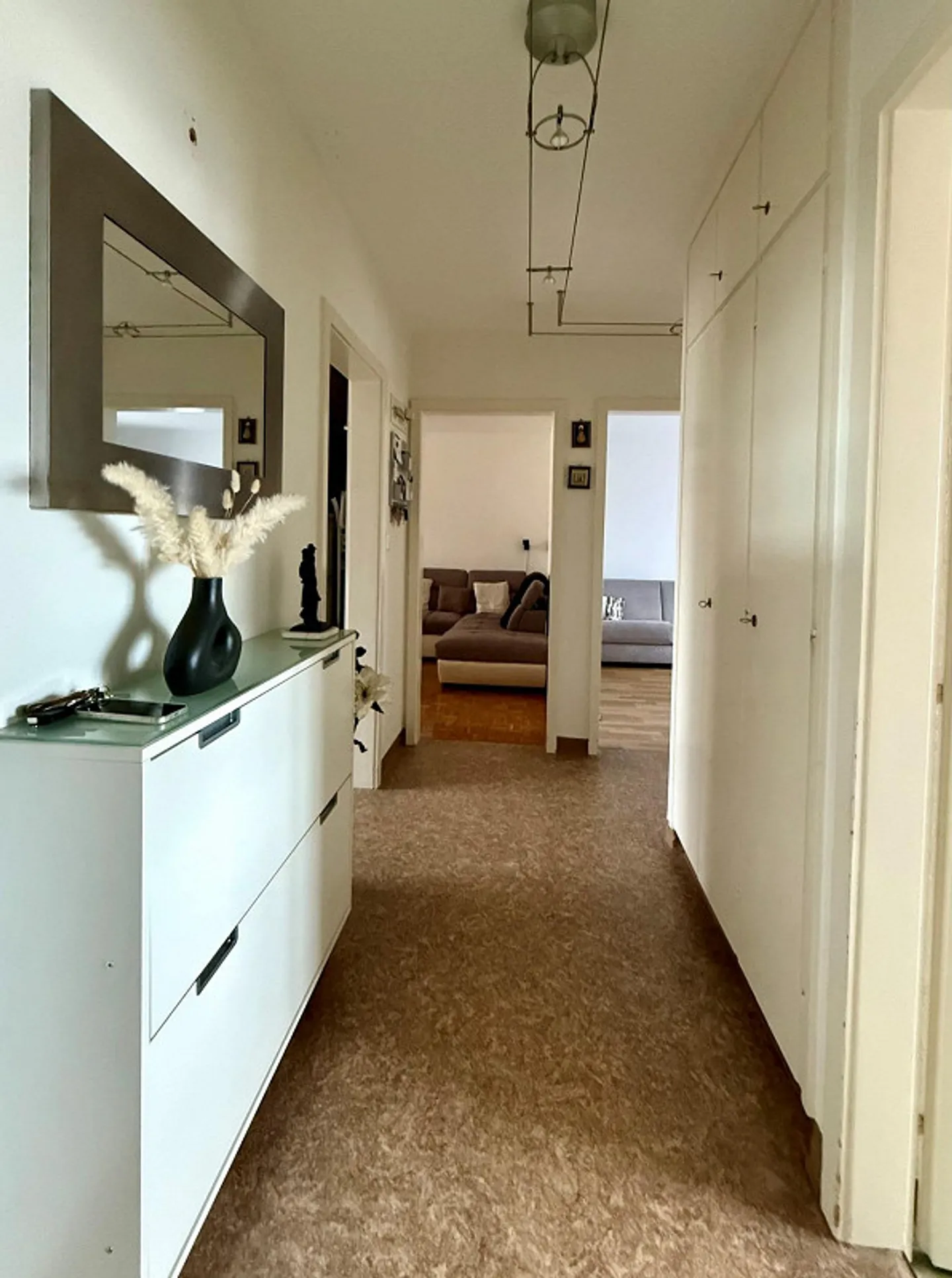 Zentral gelegene 4-Zimmer Wohnung zu vermieten - Foto 4 von 7