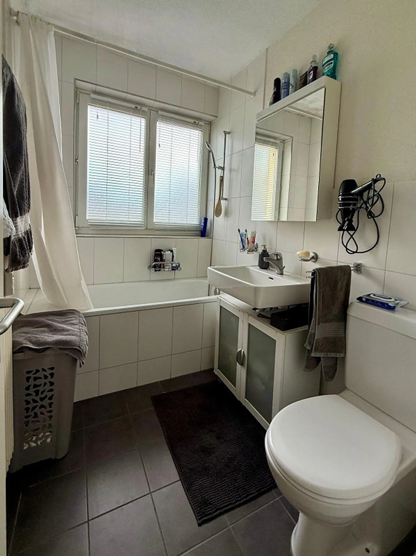 Zentral gelegene 4-Zimmer Wohnung zu vermieten - Foto 7 von 7