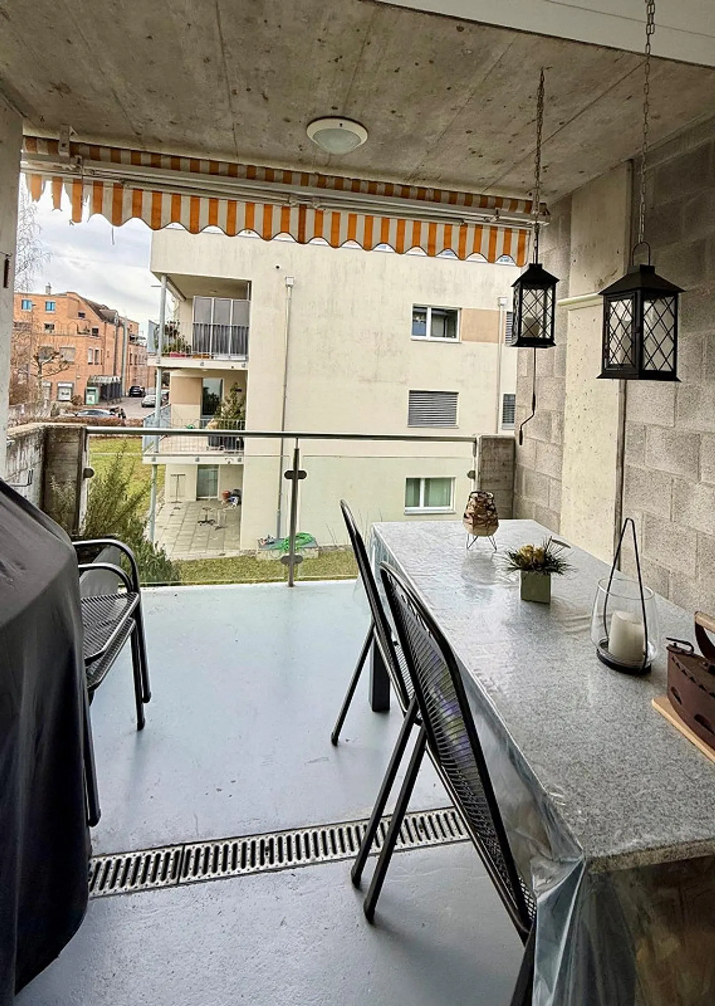 Zentral gelegene 4-Zimmer Wohnung zu vermieten - Foto 5 von 7