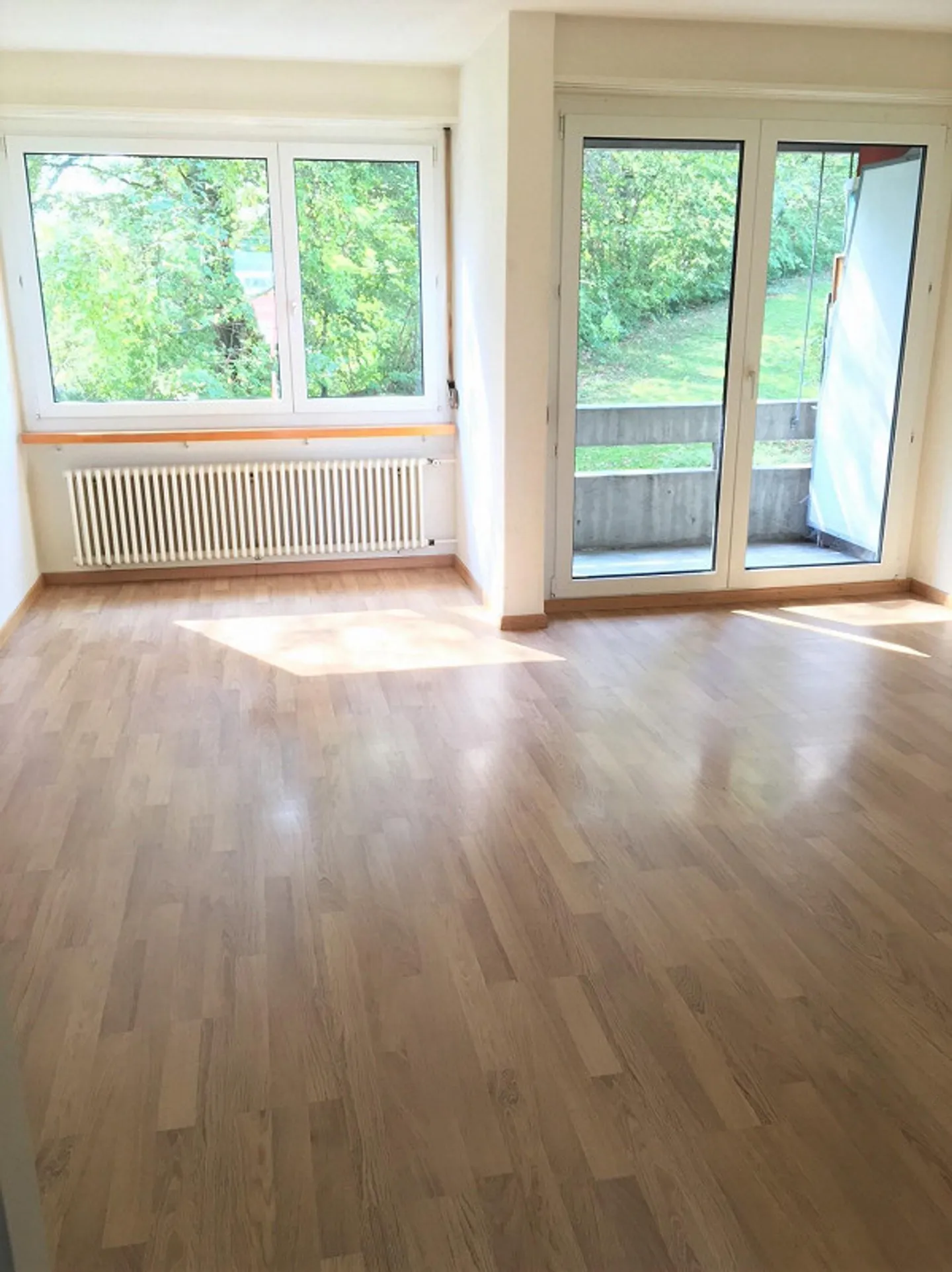 Wohnen beim Bahnhof Kloten mit Blick ins Grüne - Foto 2 von 6