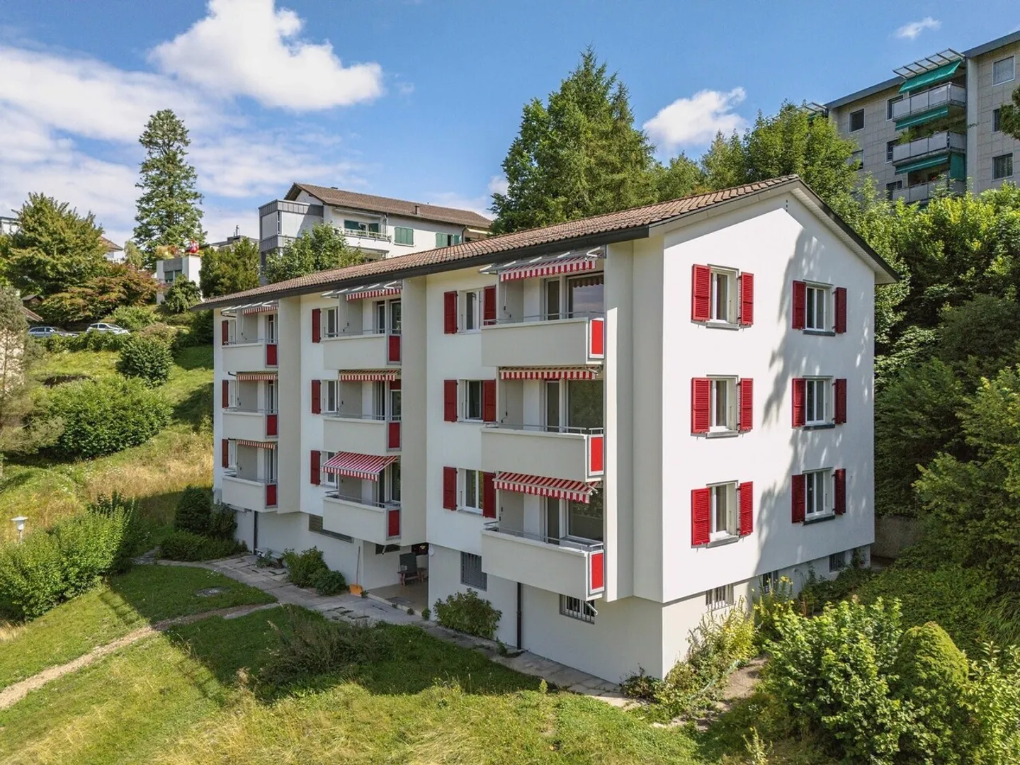 Appartement 3.5 pièces fraîchement rénové dans un emplacement central à Zollikofen - Photo 1 sur 9