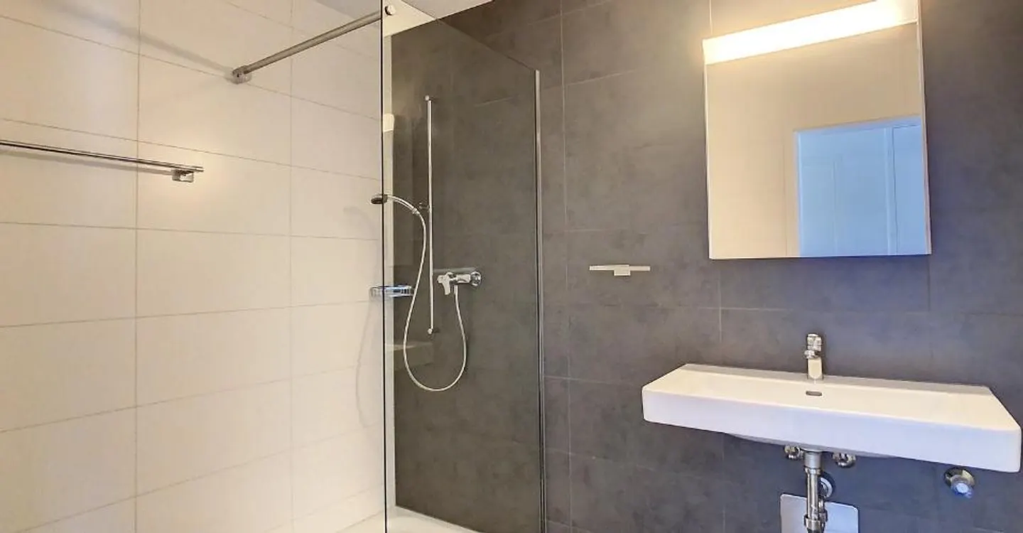 MAGNIFIQUE 2,5 pièces - SEHR SCHÖNE 2.5-Zimmer-Wohnung - Foto 5 von 9