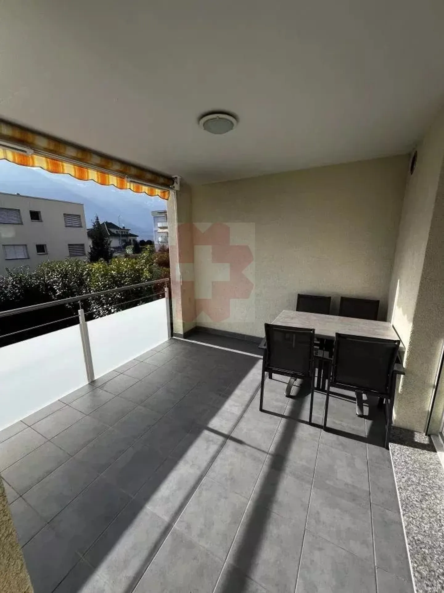 Bellissimo attico di 4,5 stanze vicino al centro città - Foto 2 di 11