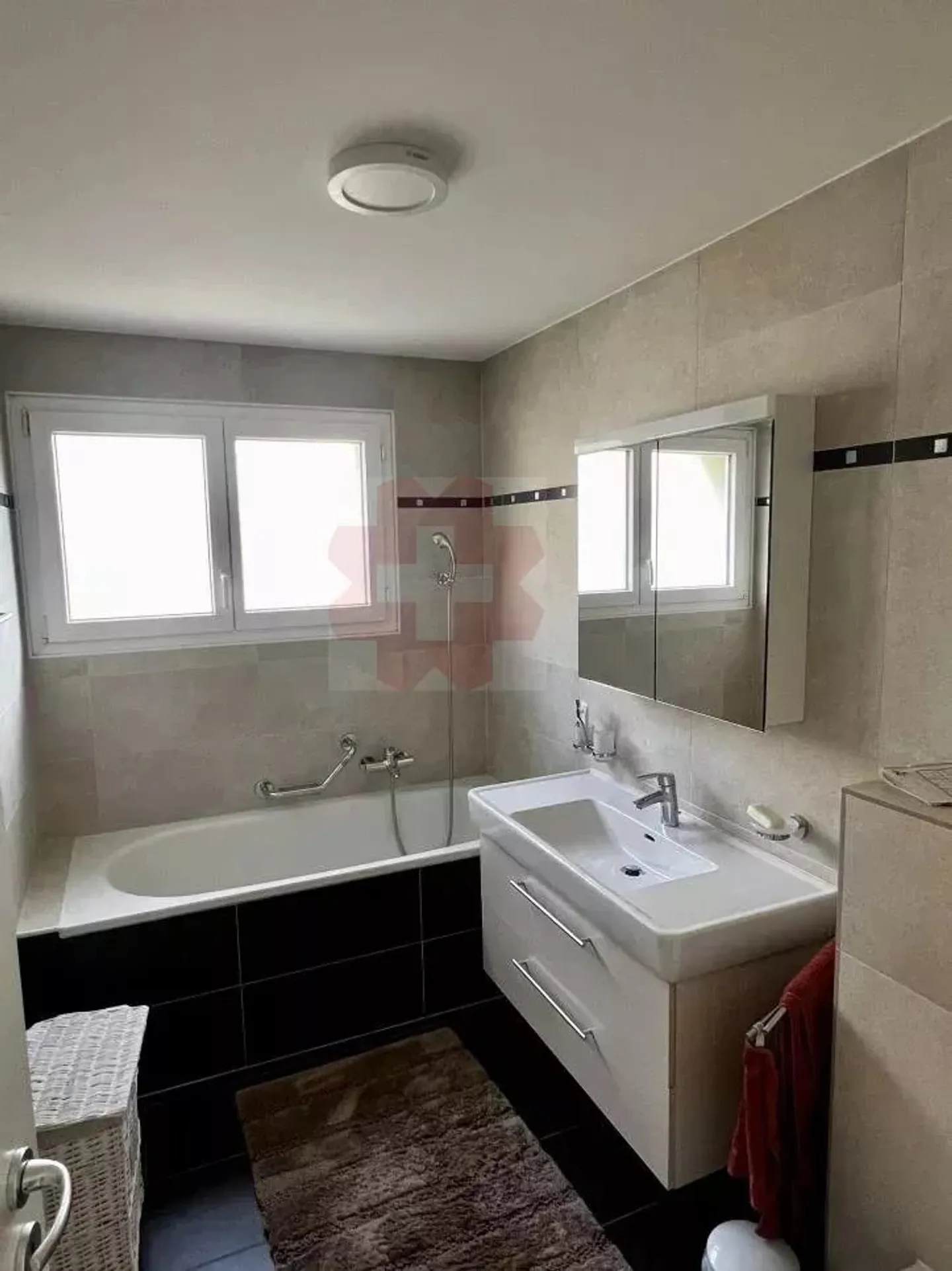 Bellissimo attico di 4,5 stanze vicino al centro città - Foto 8 di 11