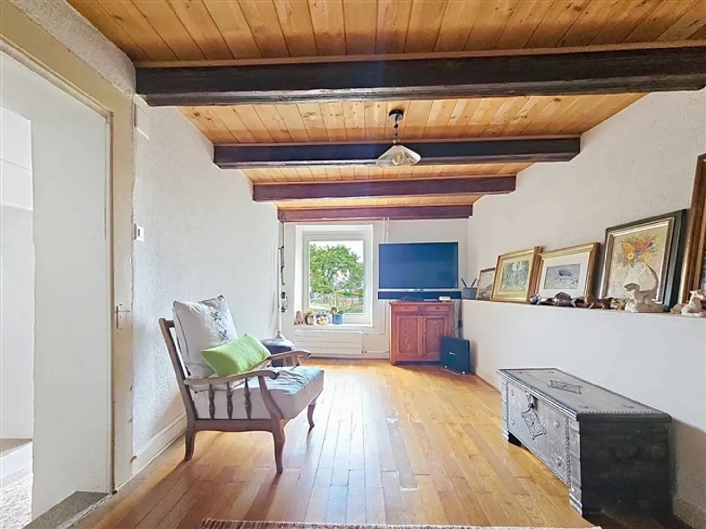 Charmante maison de village d'environ 230 m² - Photo 6 sur 13